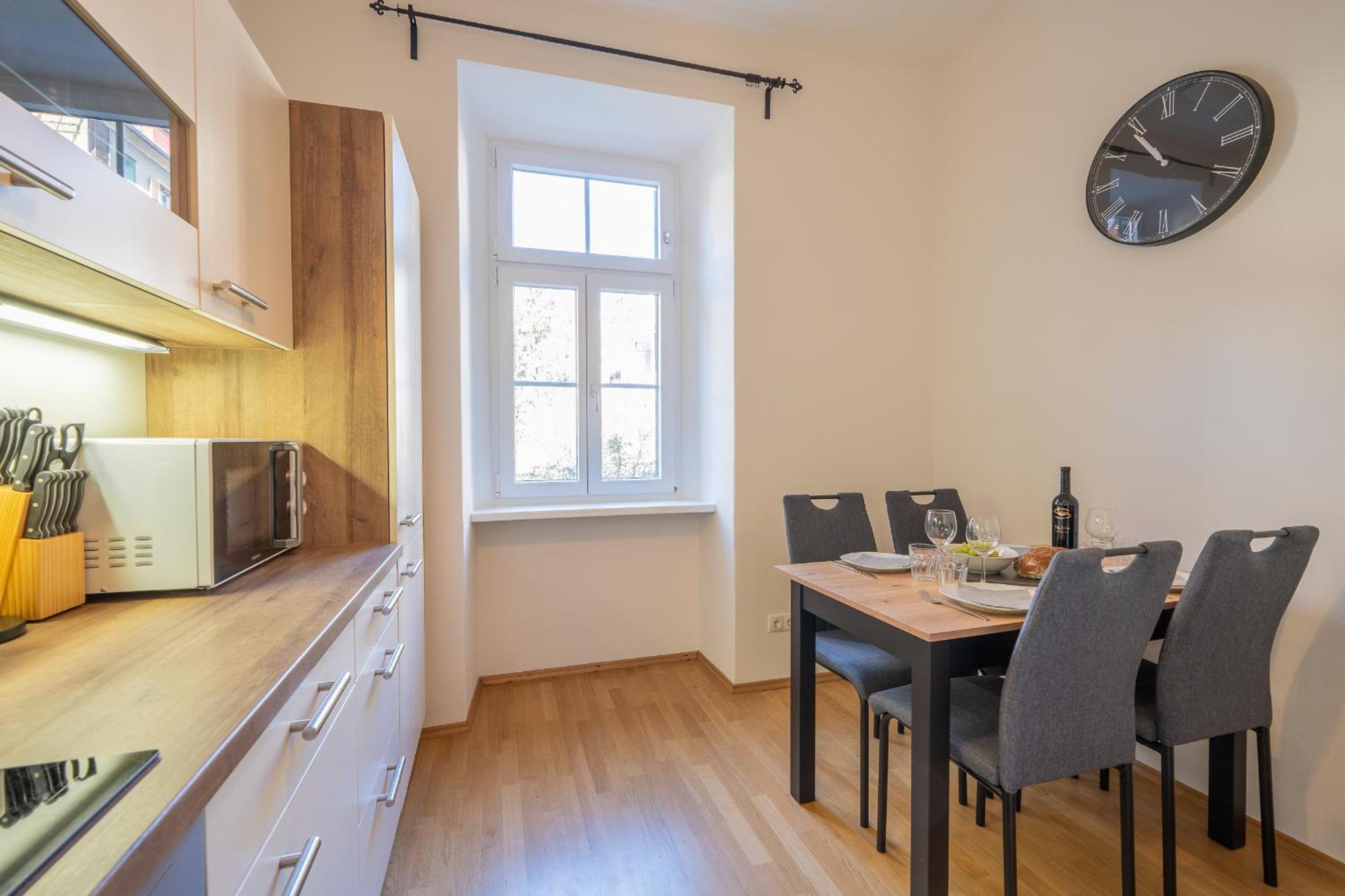 M&O Apartment, Zentral In Innenstadt-& Bahnhofsnaehe - Parkgarage Štýrský Hradec Exteriér fotografie